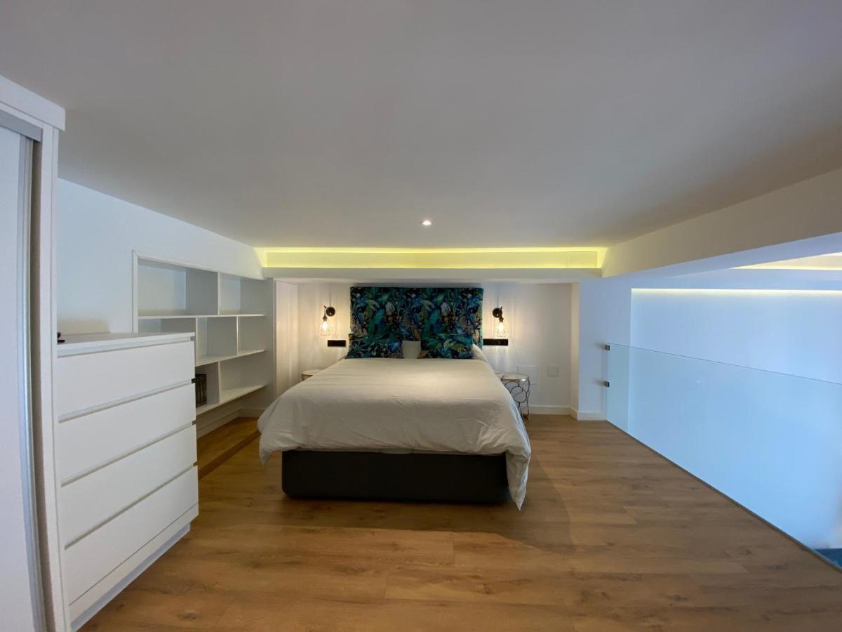 Loft Laura Nervion Lägenhet Sevilla Exteriör bild