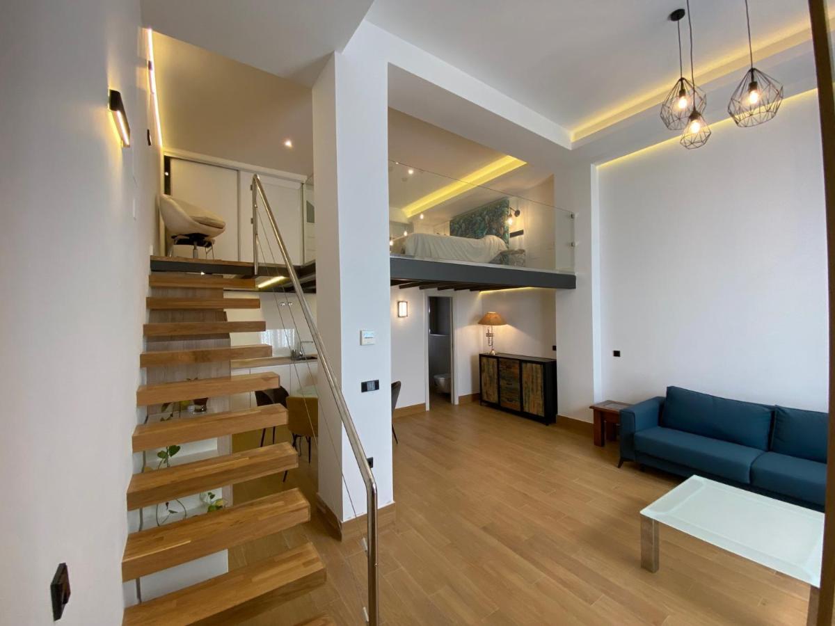 Loft Laura Nervion Lägenhet Sevilla Exteriör bild