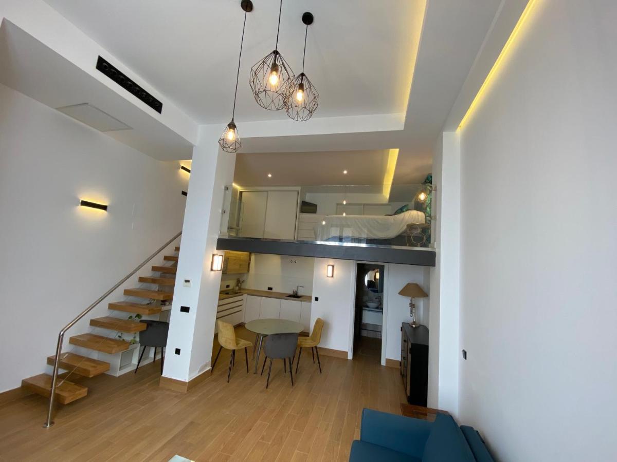 Loft Laura Nervion Lägenhet Sevilla Exteriör bild